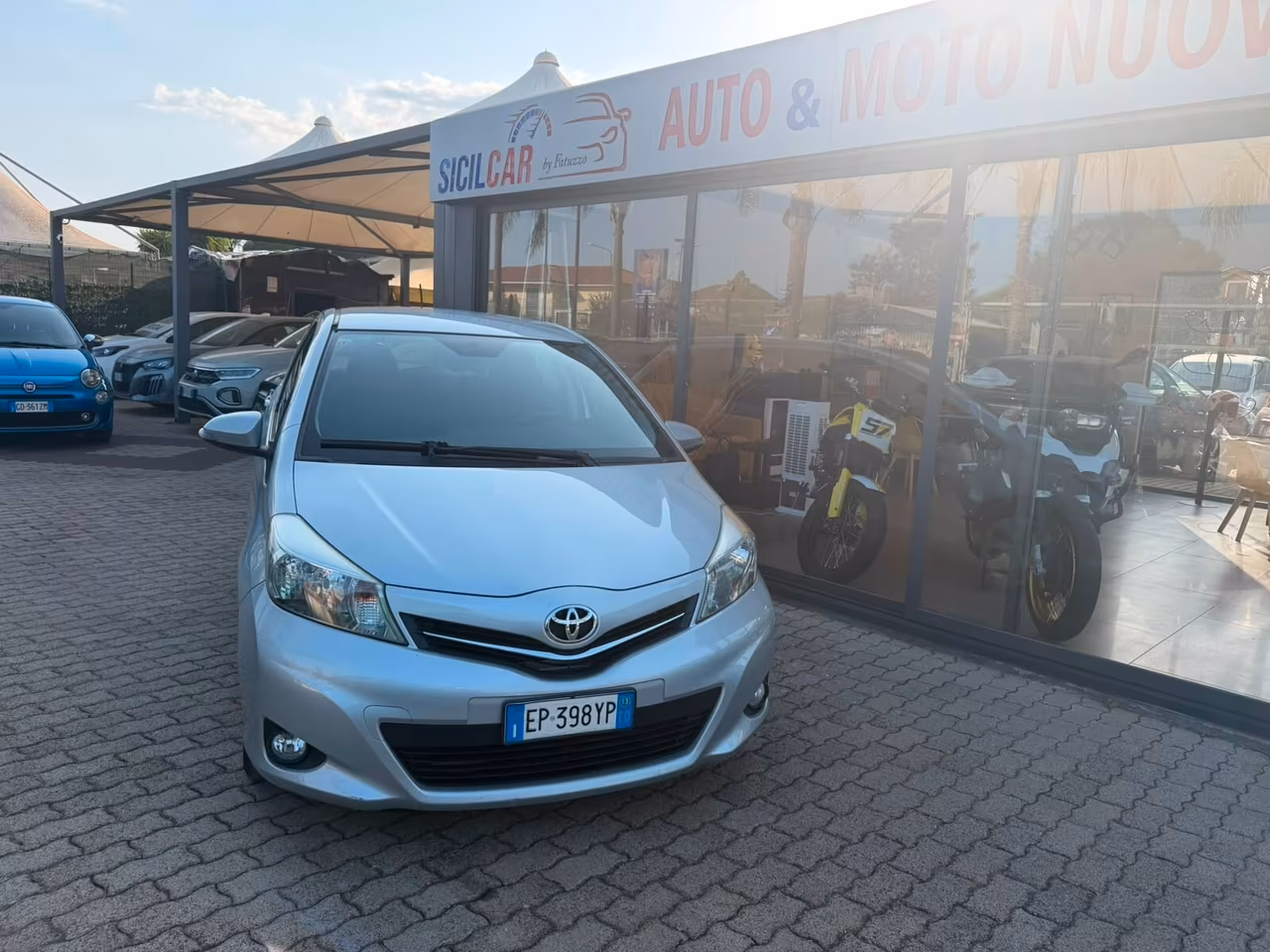 Toyota Yaris 1.4 D-4D 5 porte Active