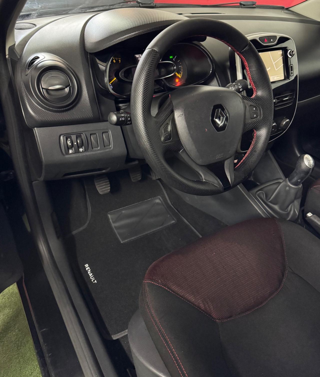 Renault Clio 1.2 75CV 5 porte Anno 2015 Unico proprietario