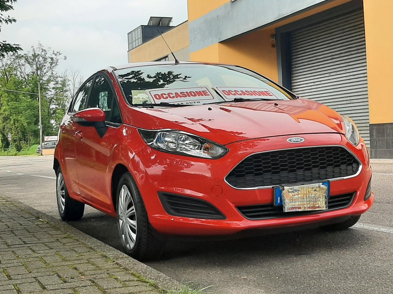 Ford Fiesta 1.4 5p. Bz.- GPL Titanium 5 porte A SOLI 6.999 EURO