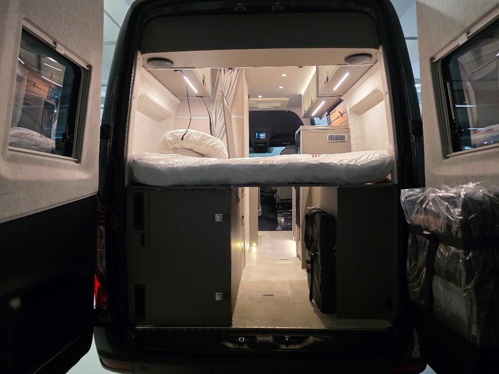 CAMPER VAN HYMER GRAND CANYON S CROSSOVER