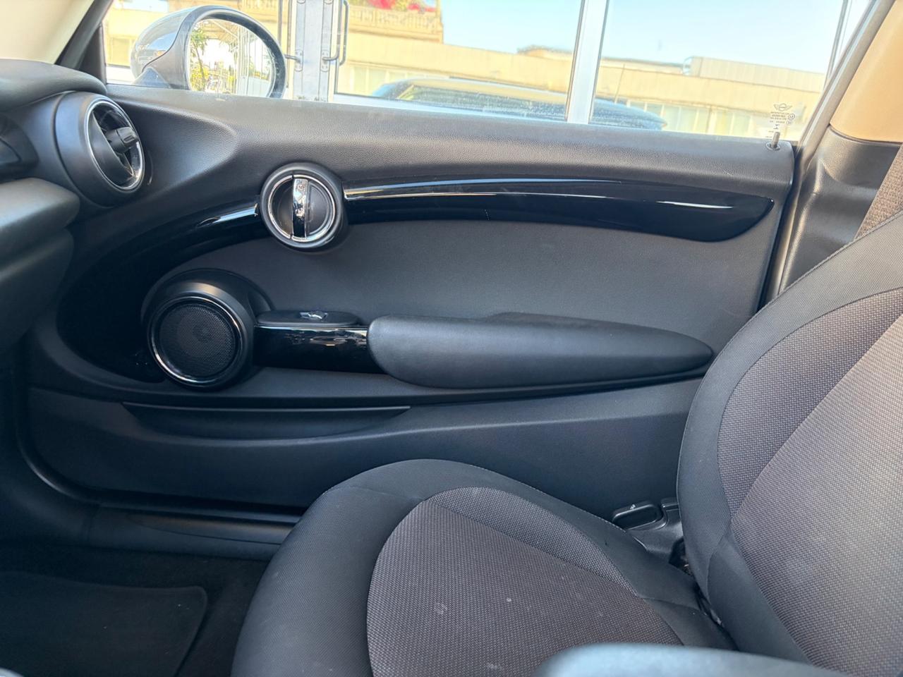 Mini 1.5 Cooper D Hype