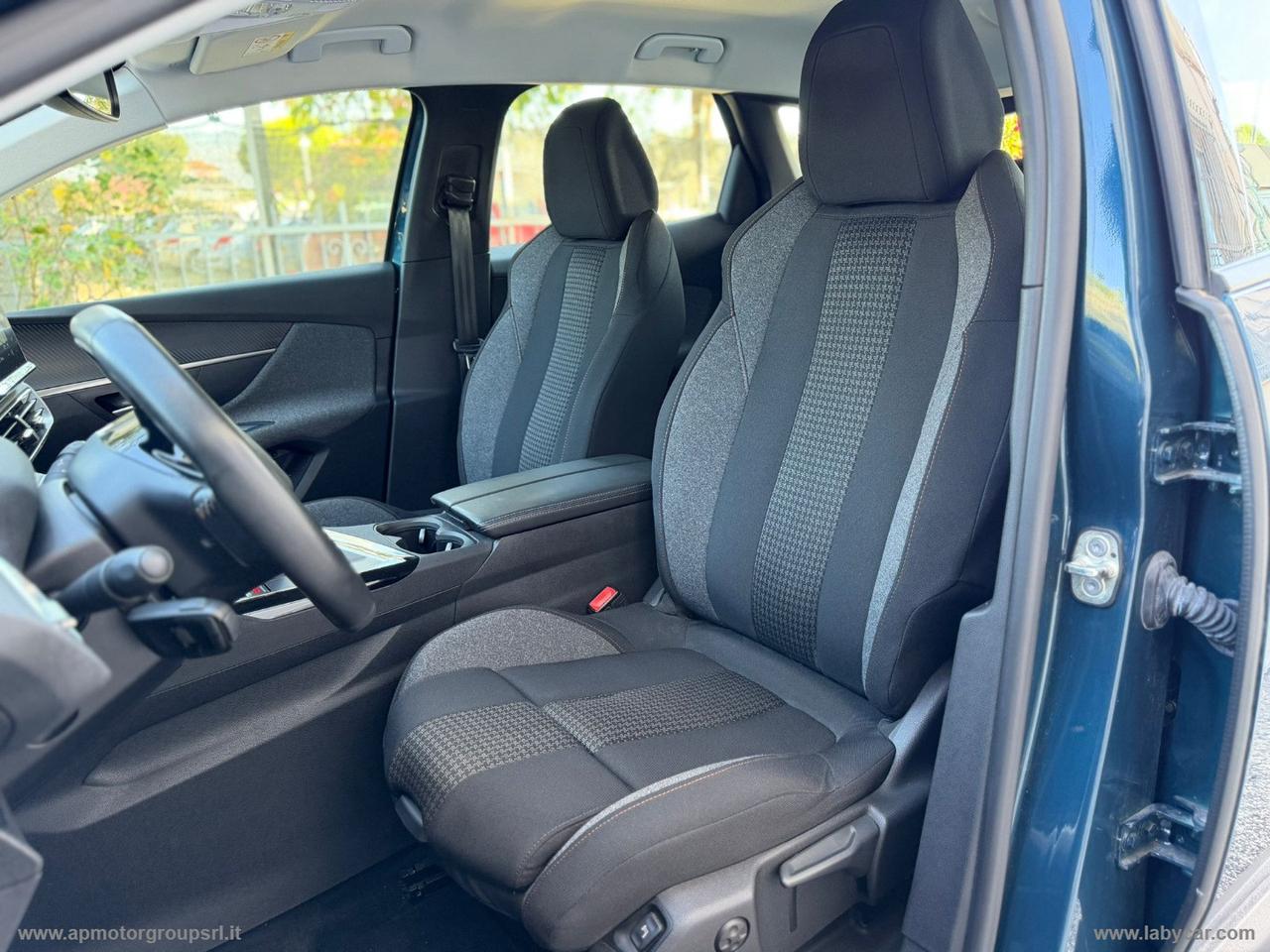 PEUGEOT 3008 BlueHDi 130 S&S Active Pack