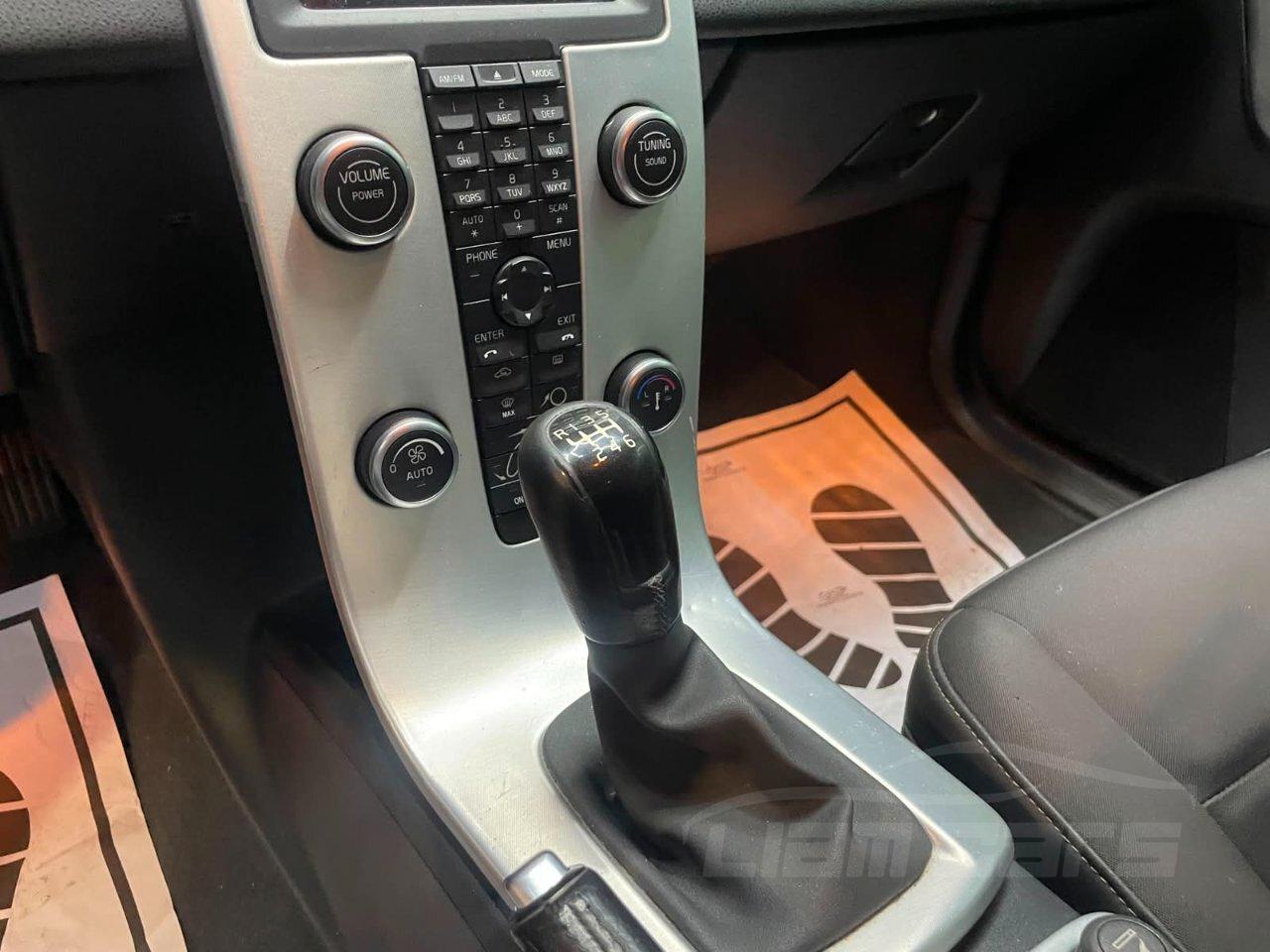 Volvo V50 1.6 d2 R-design 115cv