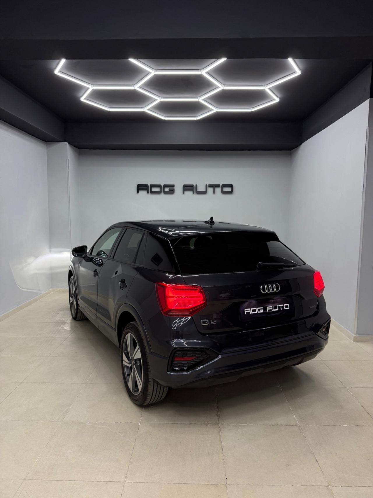 Audi Q2 35 TDI quattro S tronic Identity Black
