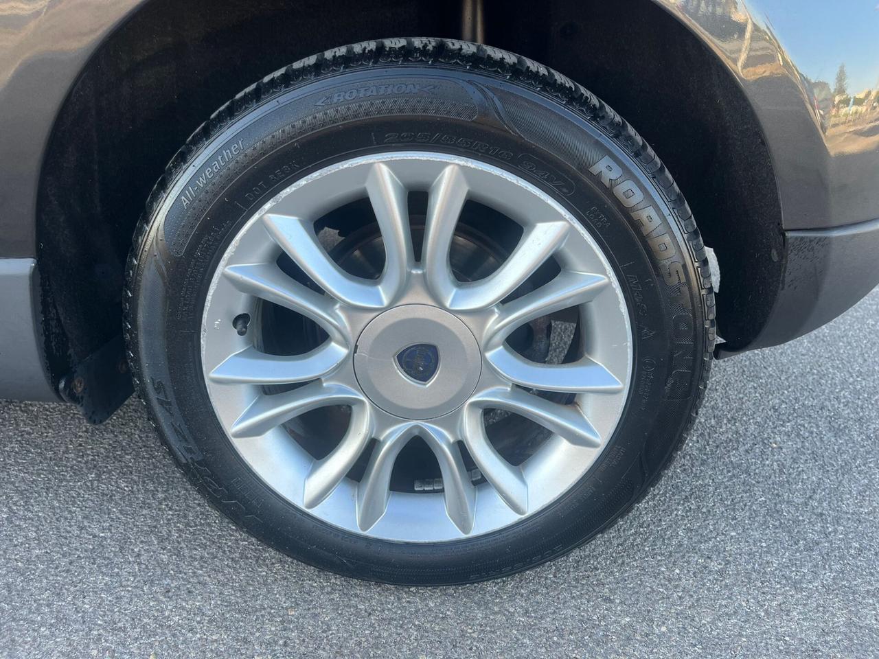 Lancia Delta 1.6 MJT Silver 2011