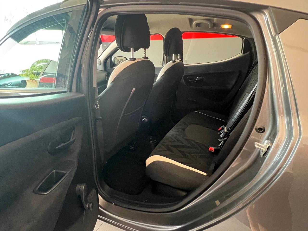 Lancia Ypsilon 1.3 MJT 16V 95 CV 5 porte S&S Gold