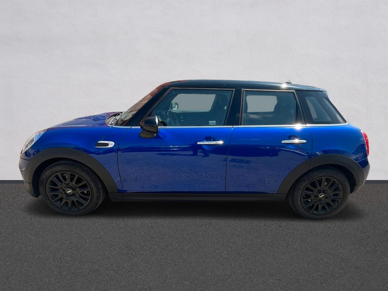 Mini Cooper | da €237 al mese