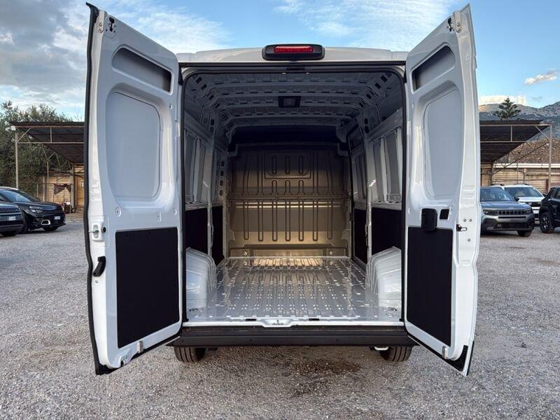 Peugeot Boxer Boxer 335 2.2 BlueHDi 140 S&S PLM-TA Furgone