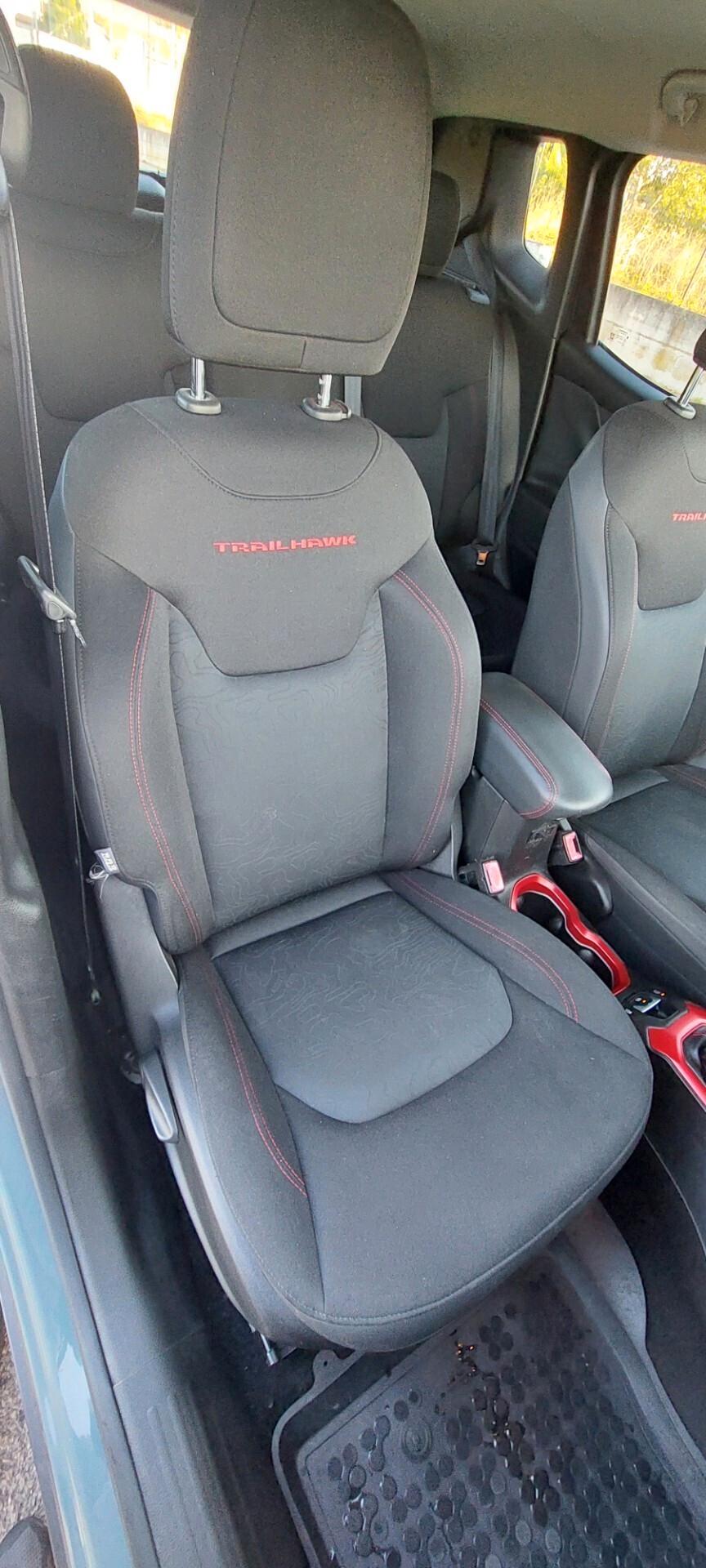 RENEGADE 2,0 DIESEL 170 CV 4X4 CAMBIO AUTOMATICO TRAILHAWK LEGA TELEFONO IMPECCABILE