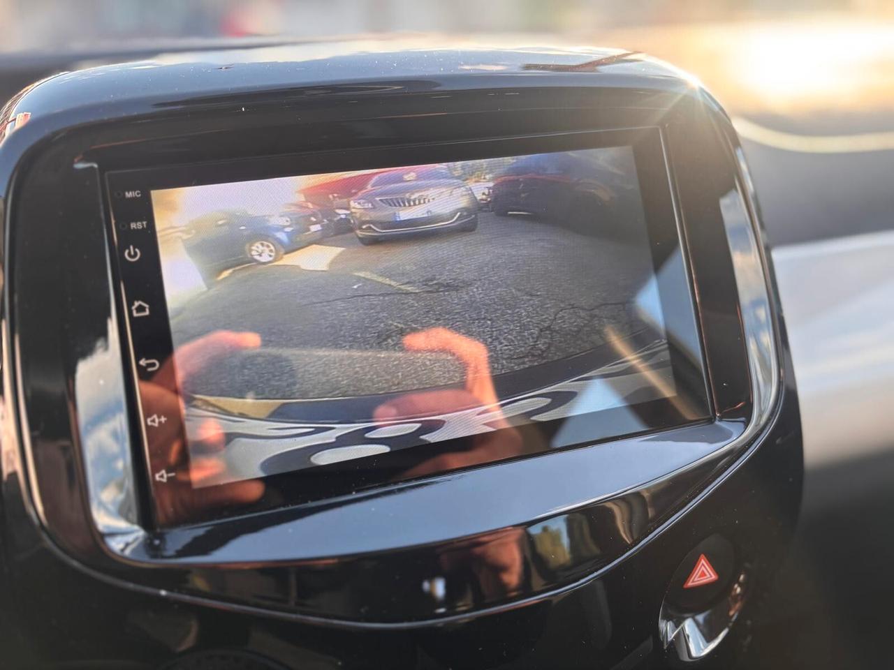 Toyota Aygo 1.0 VVT-i 69 CV 5 porte x-play *NEOPATENTATO*