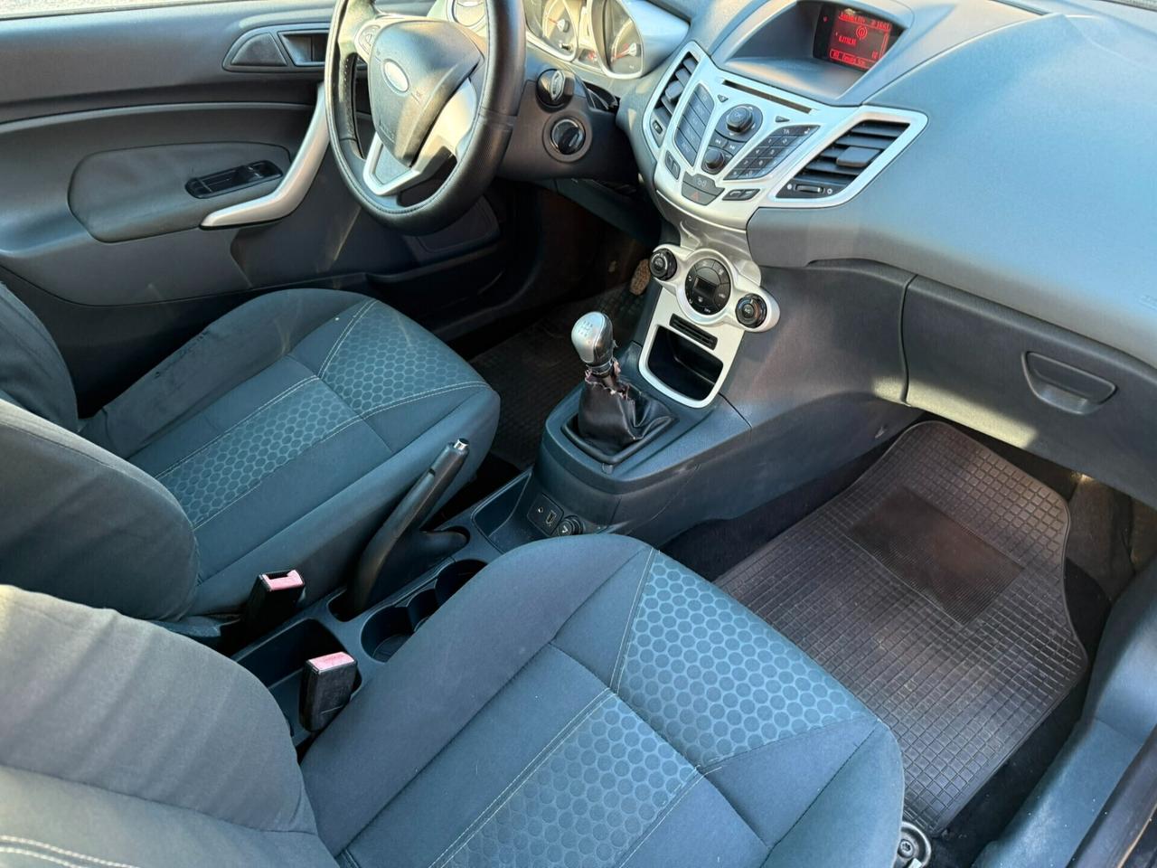 Ford Fiesta 1.4 TDCi 68CV 3 porte Titanium