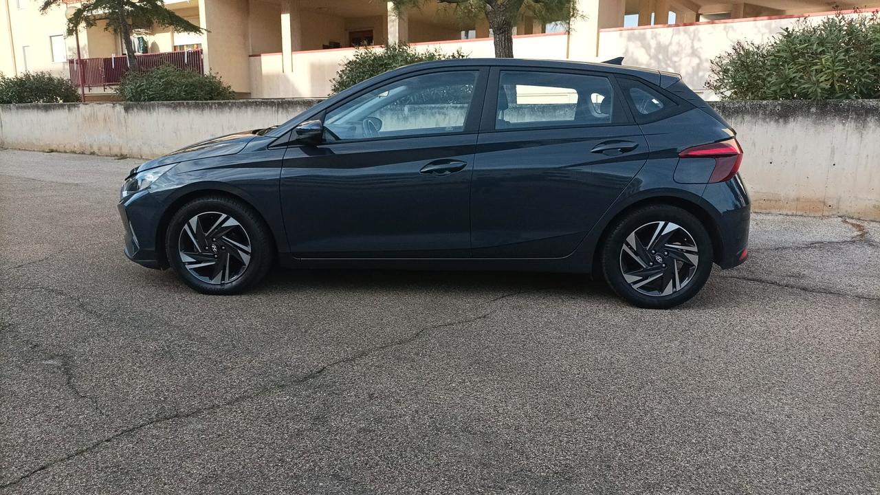 Hyundai i20 1.2 MPI MT GPL Connectline