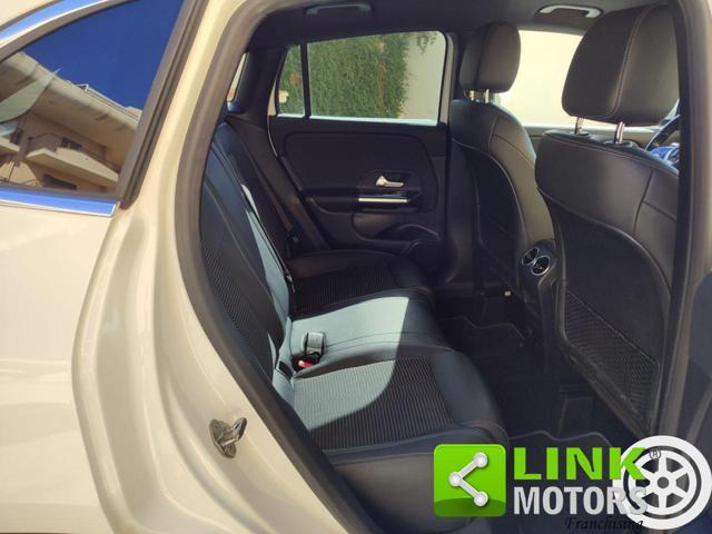 MERCEDES-BENZ GLA 200 d Automatic Sport