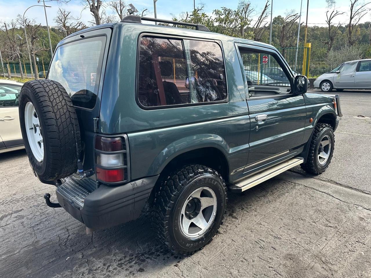 Mitsubishi Pajero 2.5 TDI Canvas-top GL