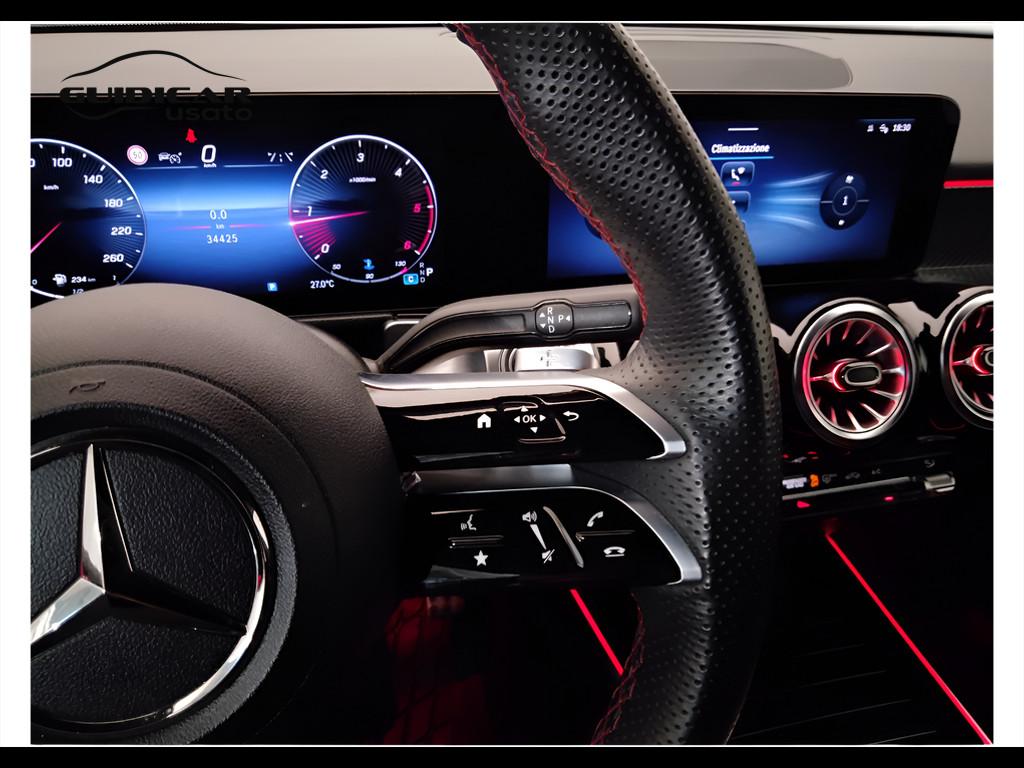 Mercedes-Benz GLB - X247 2023 - GLB 200 d AMG Line Premium auto