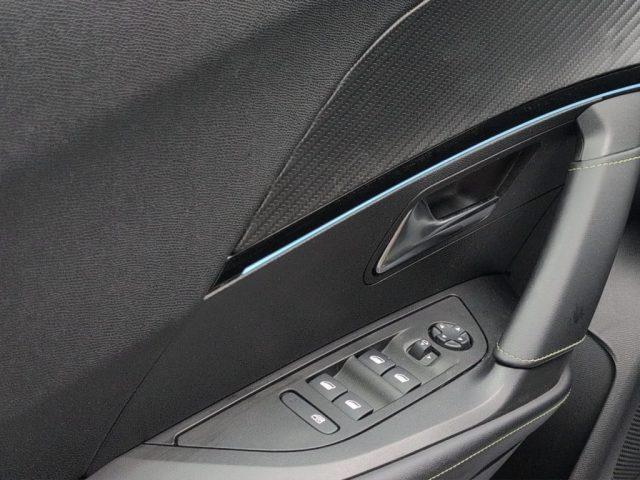 PEUGEOT 2008 motore elettrico 136 CV GT Pack