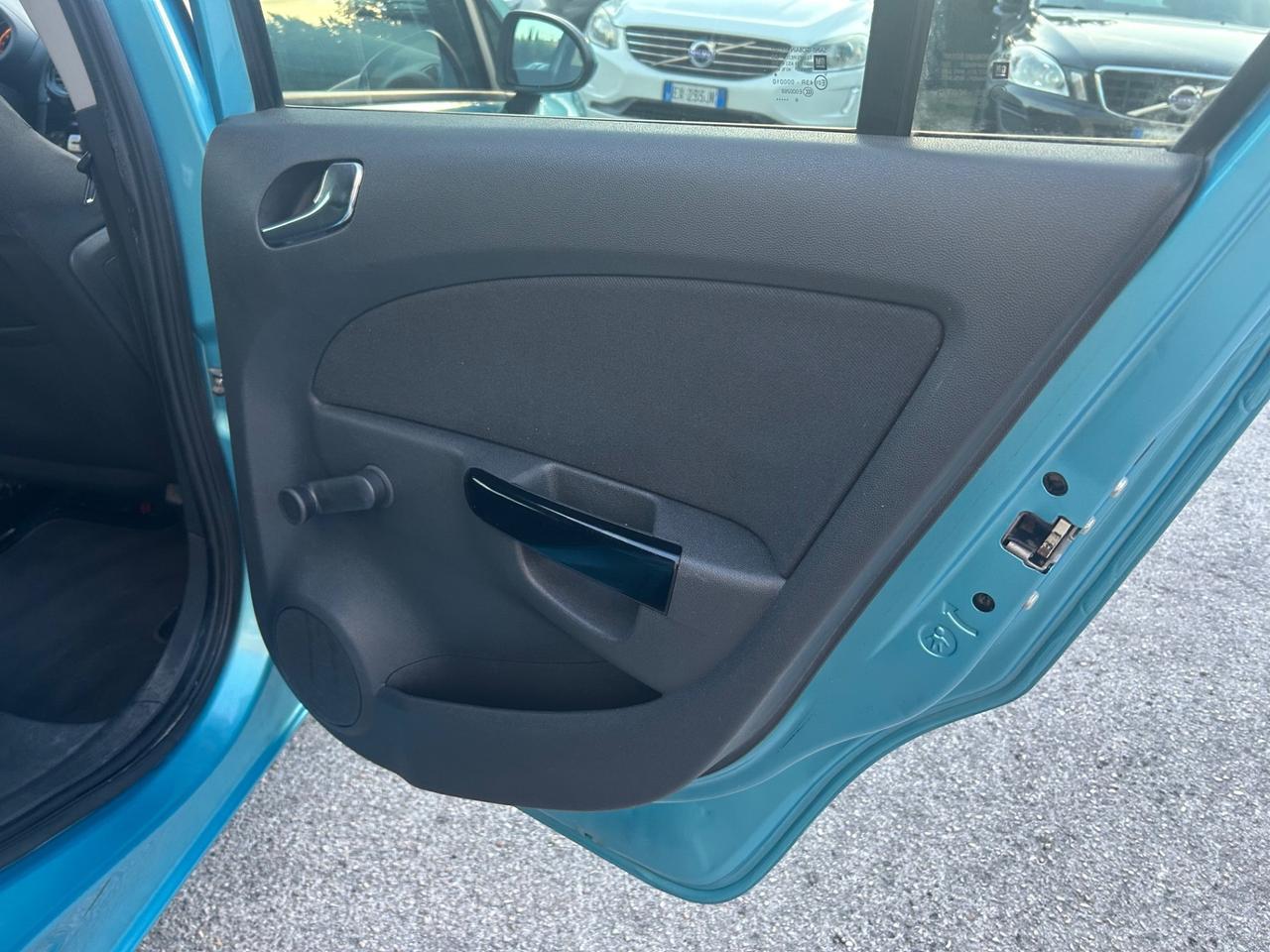 Opel Corsa 1.2 5 porte Edition 93000km