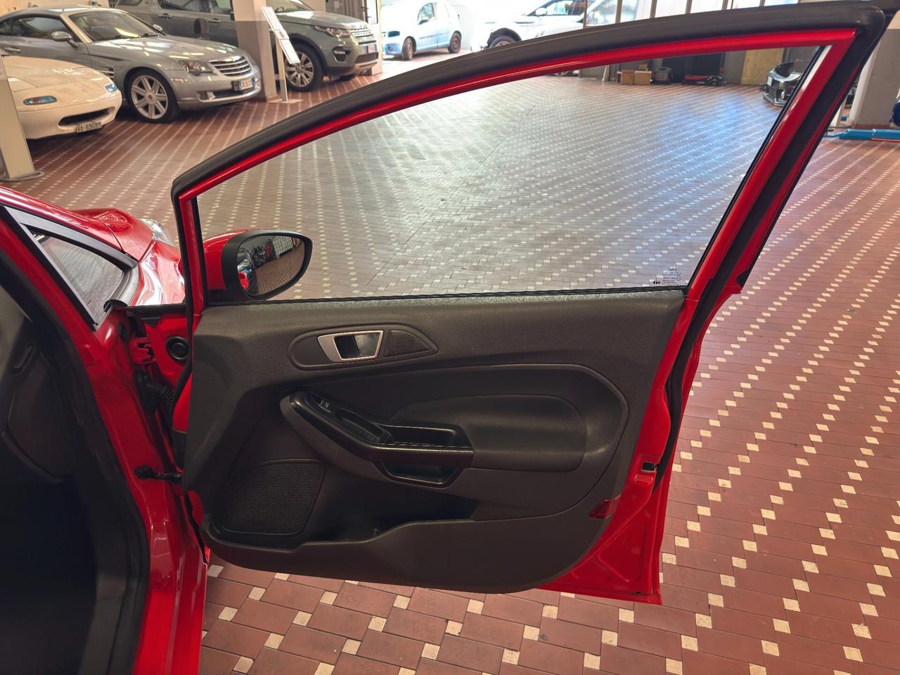 Ford Fiesta 1.2 60CV 5 porte - IDEALE PER NEOPATENTATI