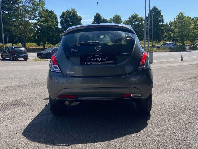 LANCIA Ypsilon 1.2 69 CV 5P. Silver