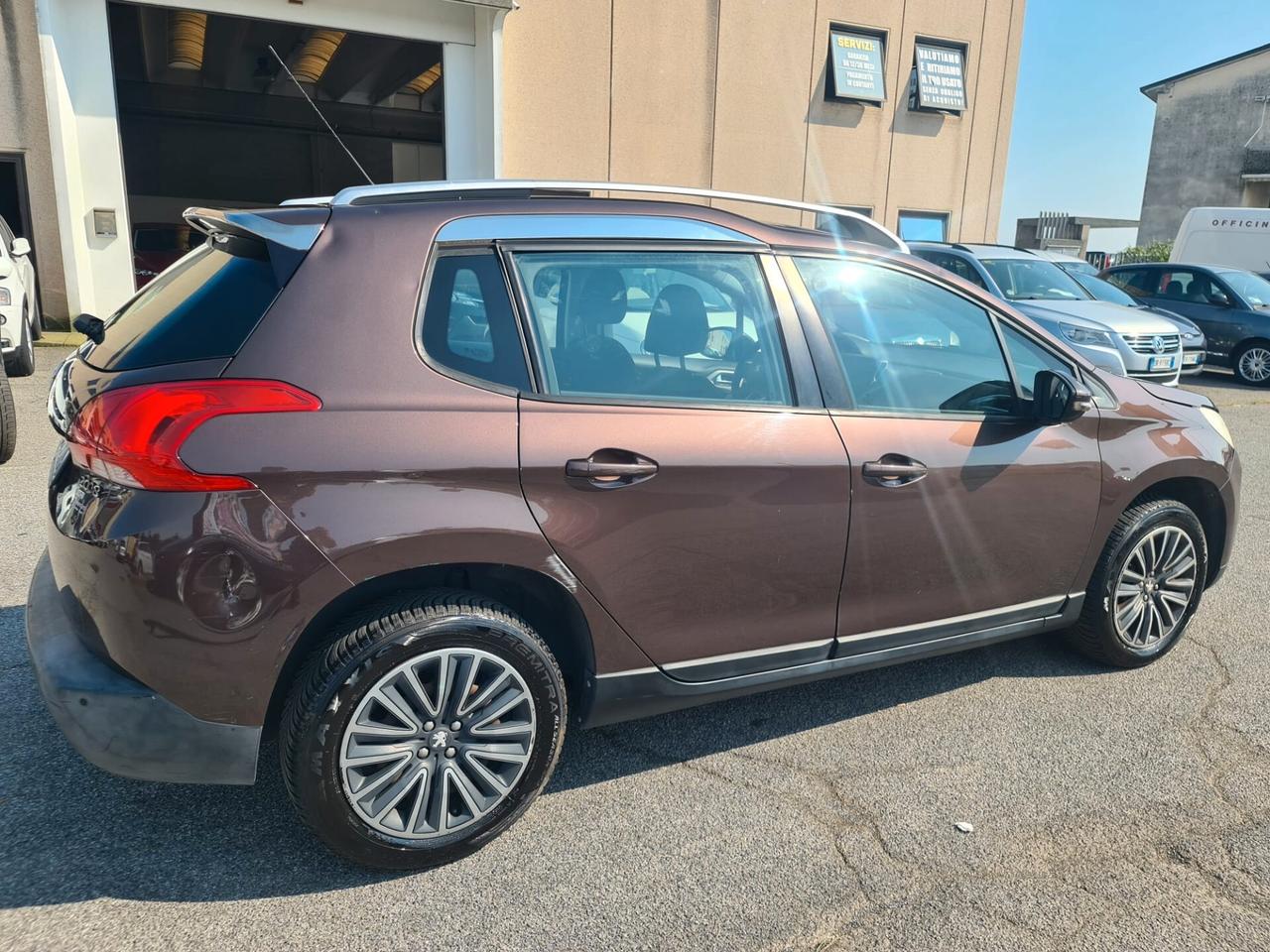 Peugeot 2008 1.6 e-HDi 115 CV Stop&Start Allure