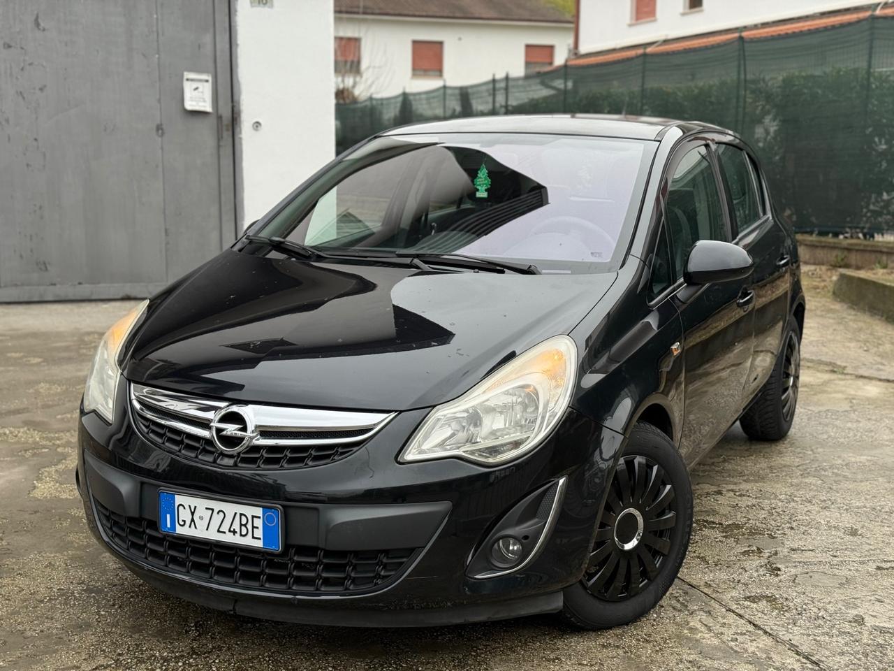 Opel Corsa 1.2 BENZINA 5P. 2013 POCHI KM NEOPATENTATI