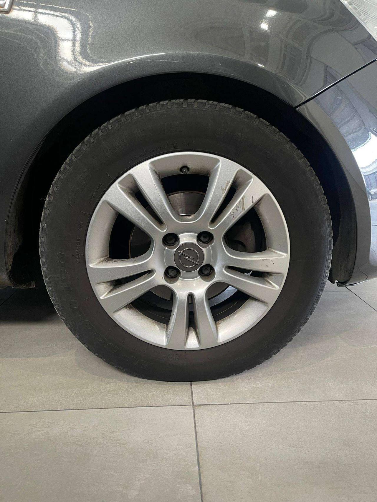 Opel Corsa 1.3 cdti 95cv