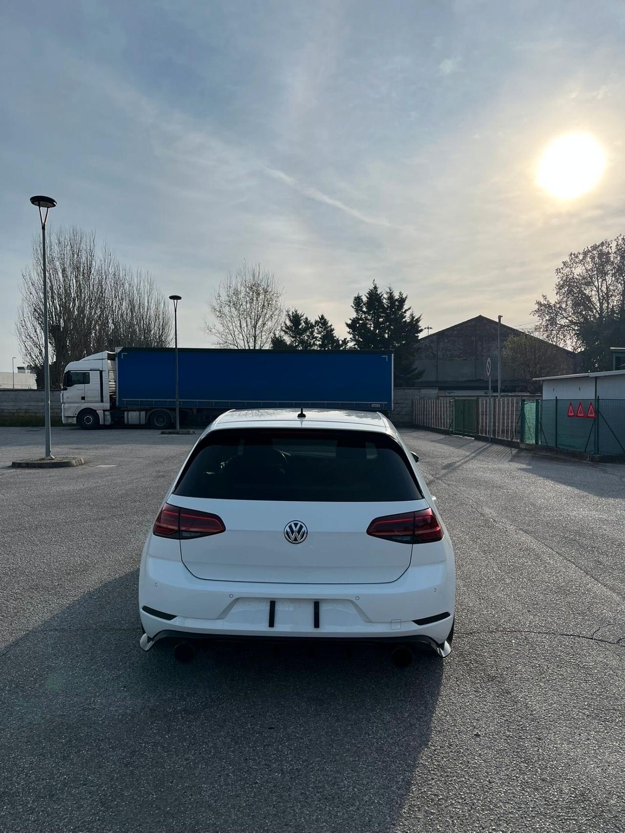 Volkswagen Golf GTI Performance 2.0 245 CV TSI 3p. BMT