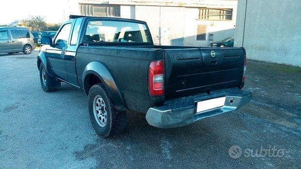 Nissan Navara (D22) 2.5 TD 130CV 4WD Cabina Singola