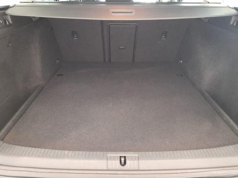 Volkswagen Golf Variant 1.5 TGI Executive BMT DSG