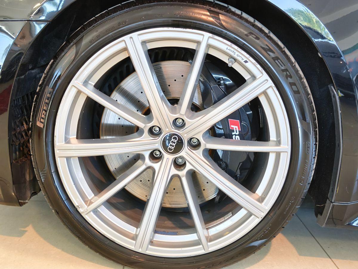 AUDI RS6 600CV 2023