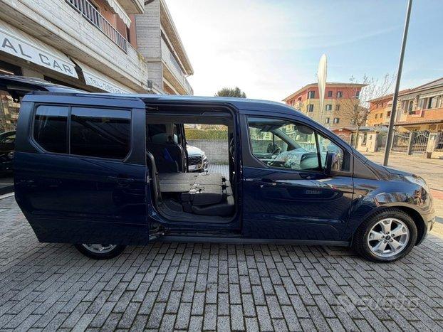 FORD Tourneo Connect 7 POSTI AUTOMATICO