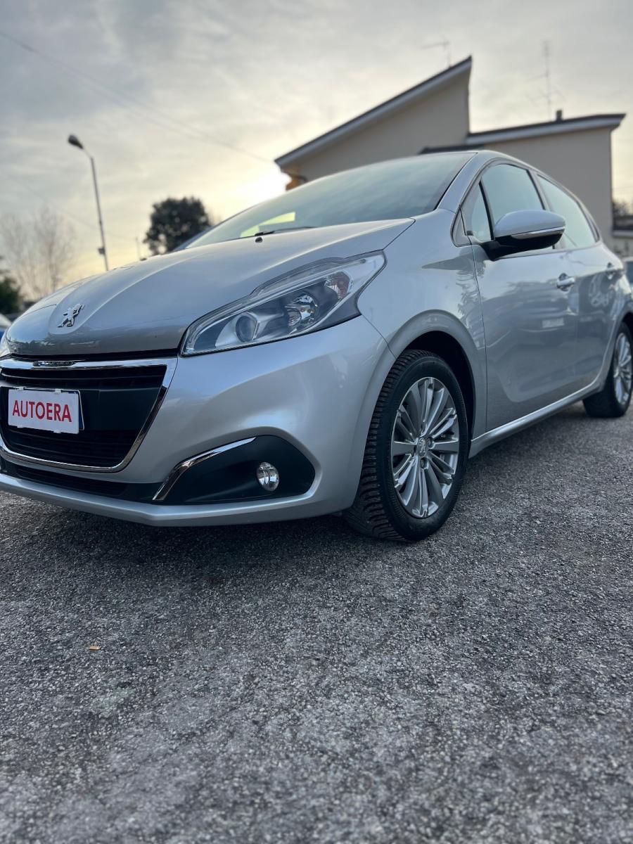 PEUGEOT - 208 - 1.2 VTi 82 CV 5p. Allure