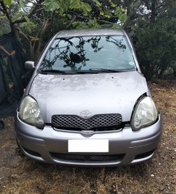 Toyota Yaris 1.4 D-4D 5 porte (Incidentata)