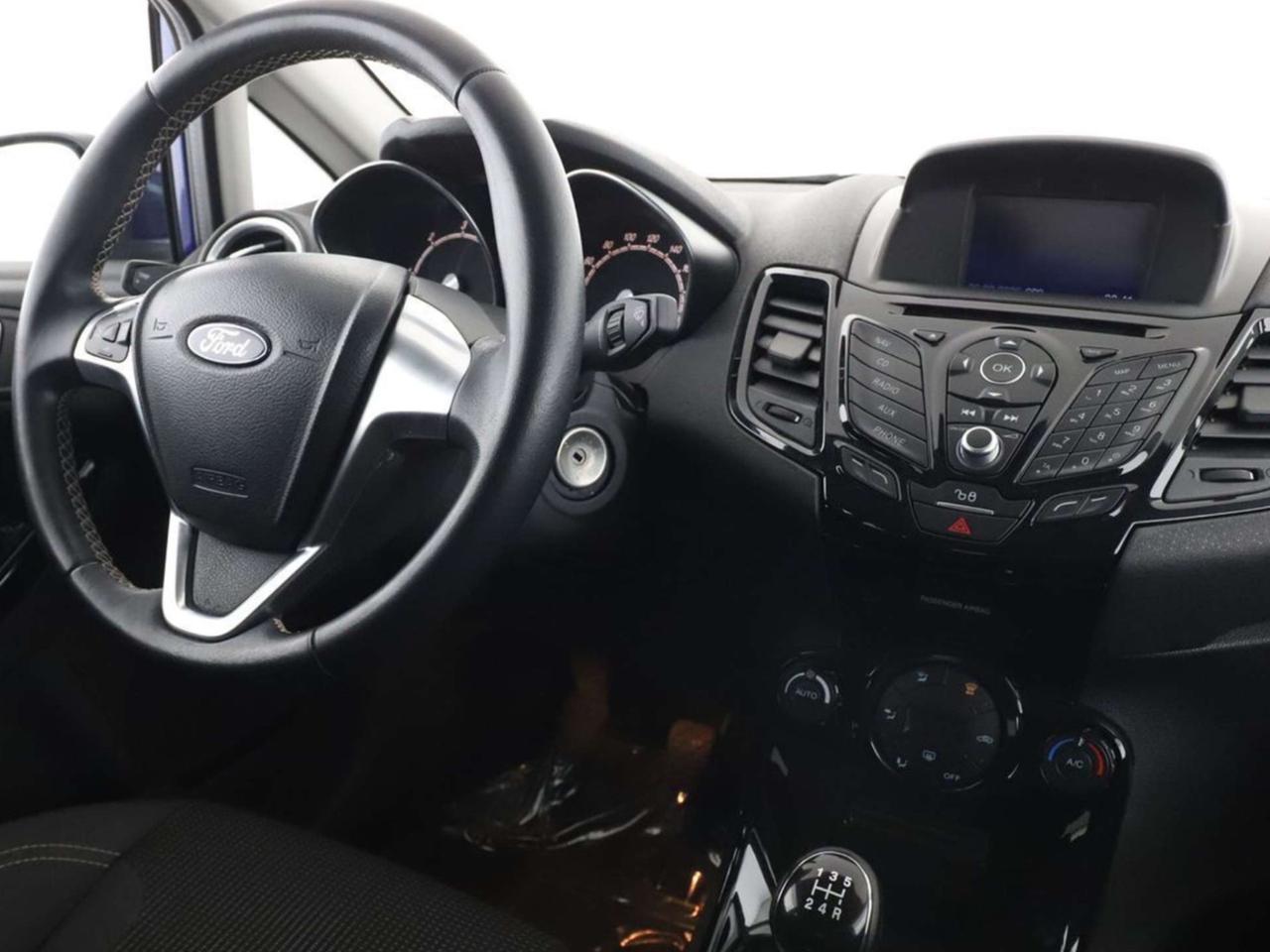 Ford Fiesta 1.1 85 CV 5 porte Titanium Ok Neopatentati Perfetta