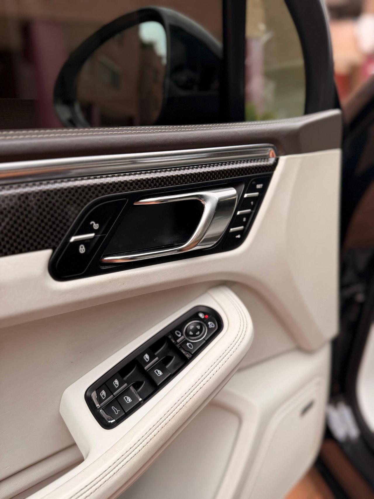 Porsche Macan 3.6 Turbo TETTO PANORAMICO