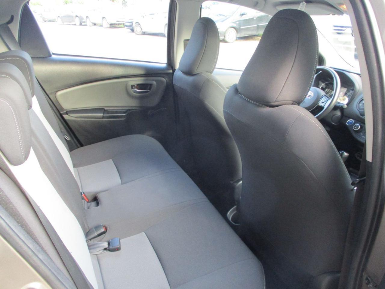 TOYOTA Yaris 1.5 Hybrid 5 porte Business