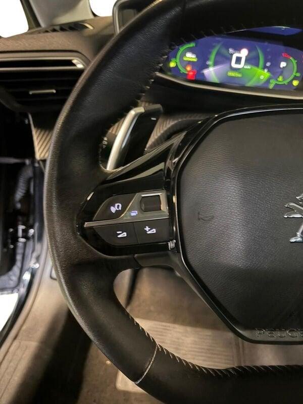 Peugeot 208 Allure PureTech 100 S/S