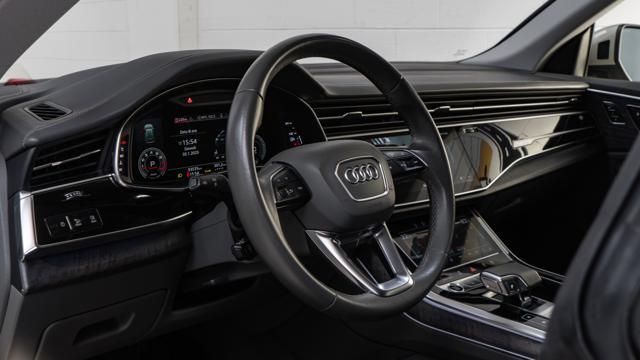 AUDI Q8 55 TFSI quattro tiptronic