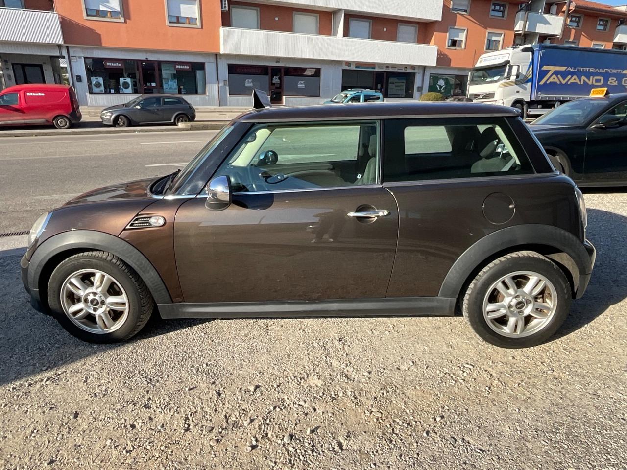 Mini 1.6 16V One D