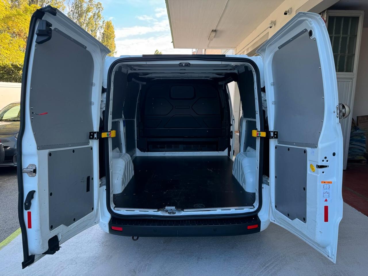 Ford Transit Custom 2.0 tdci 130CV TREND GARAN24ME