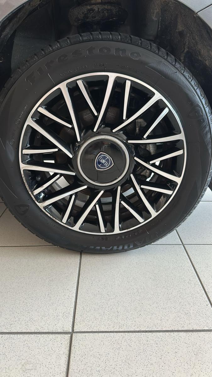 LANCIA - Ypsilon - 1.0 FireFly 5p.S&S Hyb. Gold Pl.