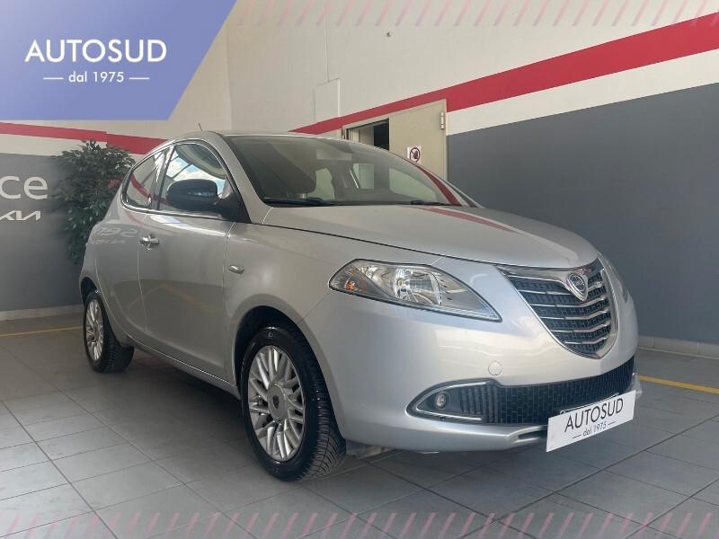 Lancia Ypsilon 1.2 69 CV 5 porte GPL Ecochic Silver