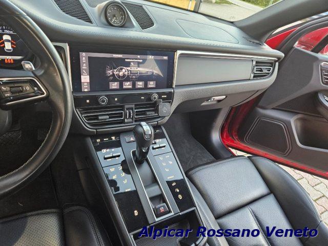 PORSCHE Macan 2.0 T