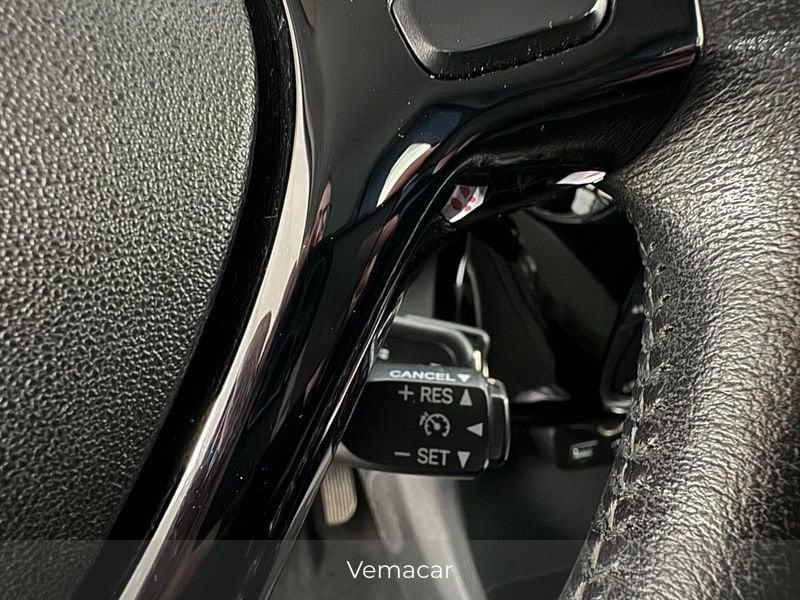 Peugeot 108 Active VTi 72cv-CAR PLAY CRUISE C C LEGA 15! OK NEOP!!SOLO KM 31900!!