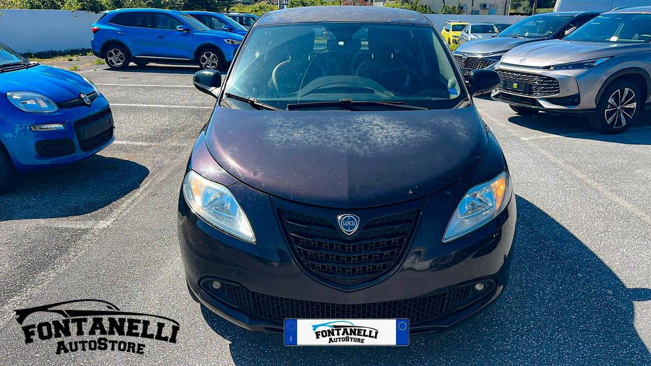 Lancia Ypsilon 0.9 TwinAir 85 CV 5 porte Metano Ecochic Gold
