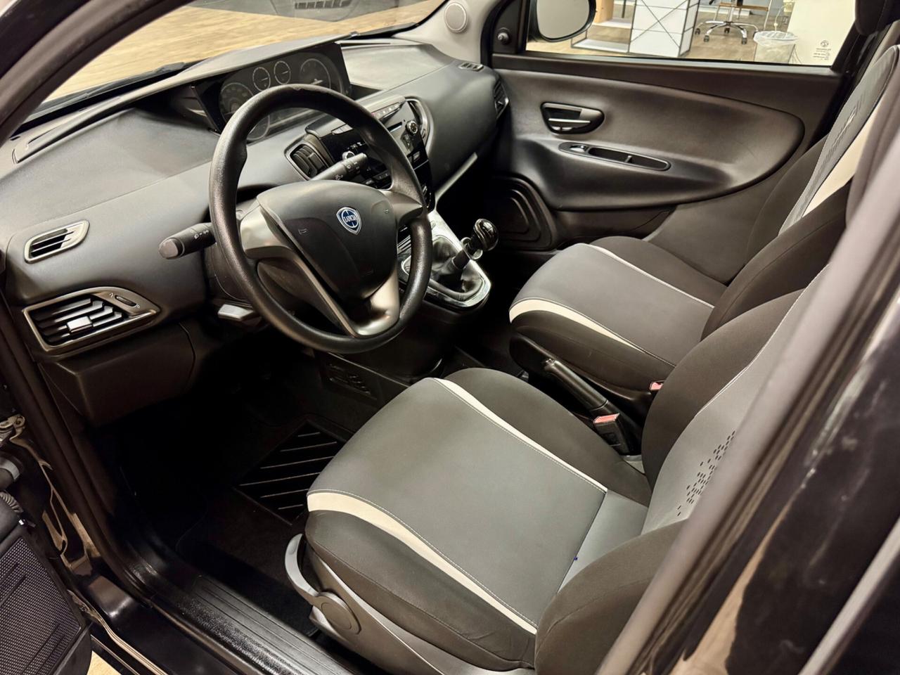 Lancia Ypsilon GPL Ecochic Gold