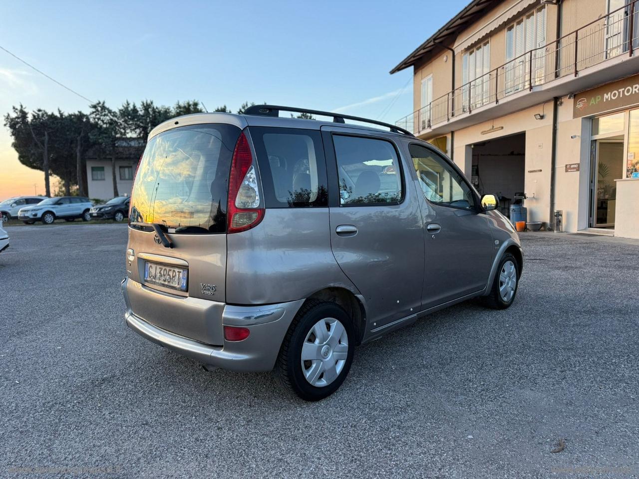 TOYOTA Verso 1.3 I 16V CAT SOL