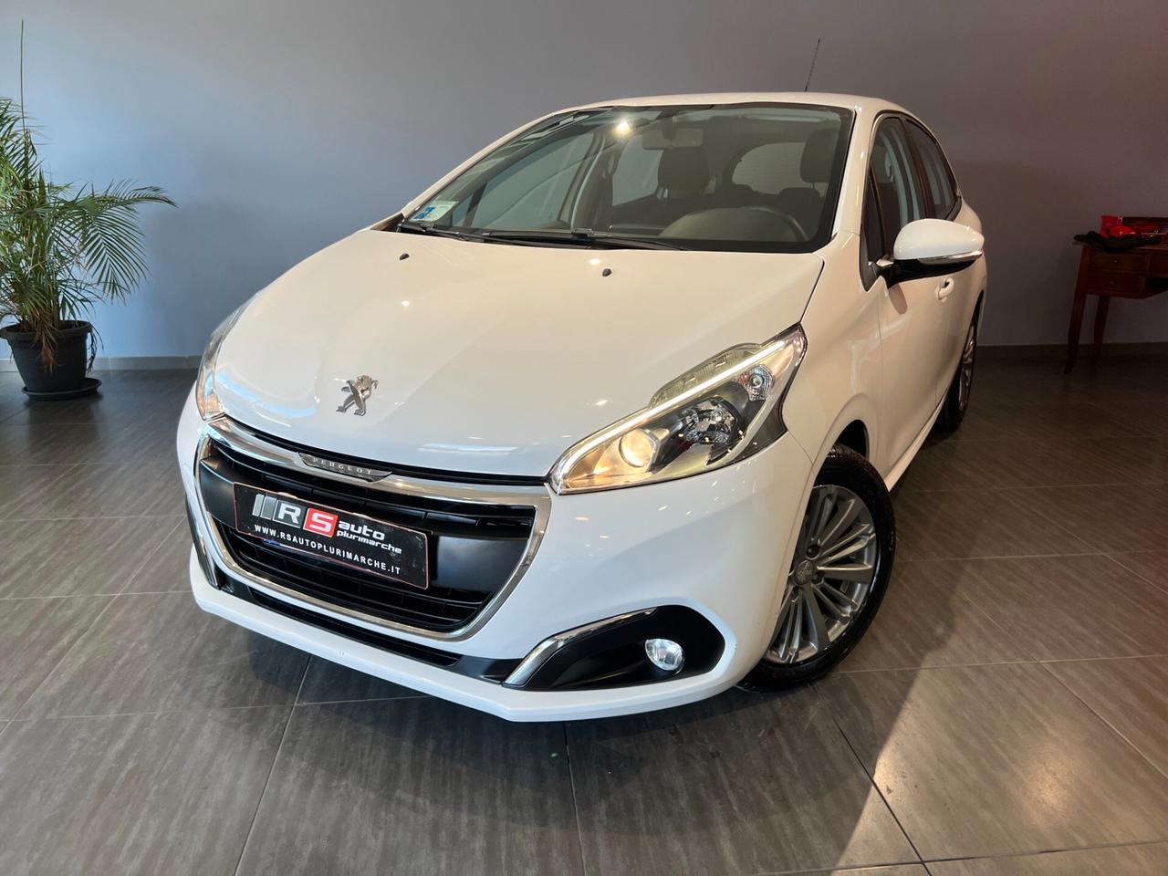 Peugeot 208 BlueHDi 75 5 porte Allure