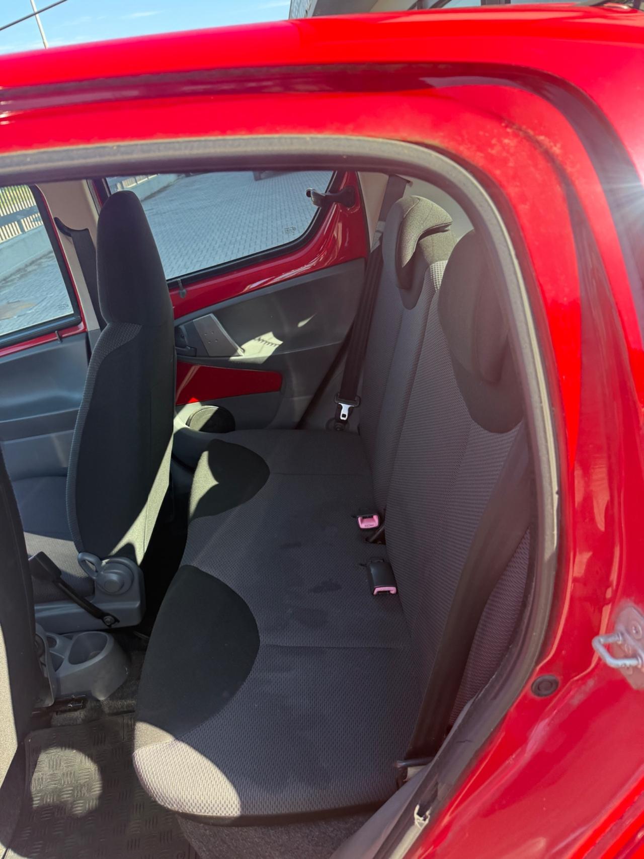 Toyota Aygo 1.0 12V VVT-i 5 porte Sol