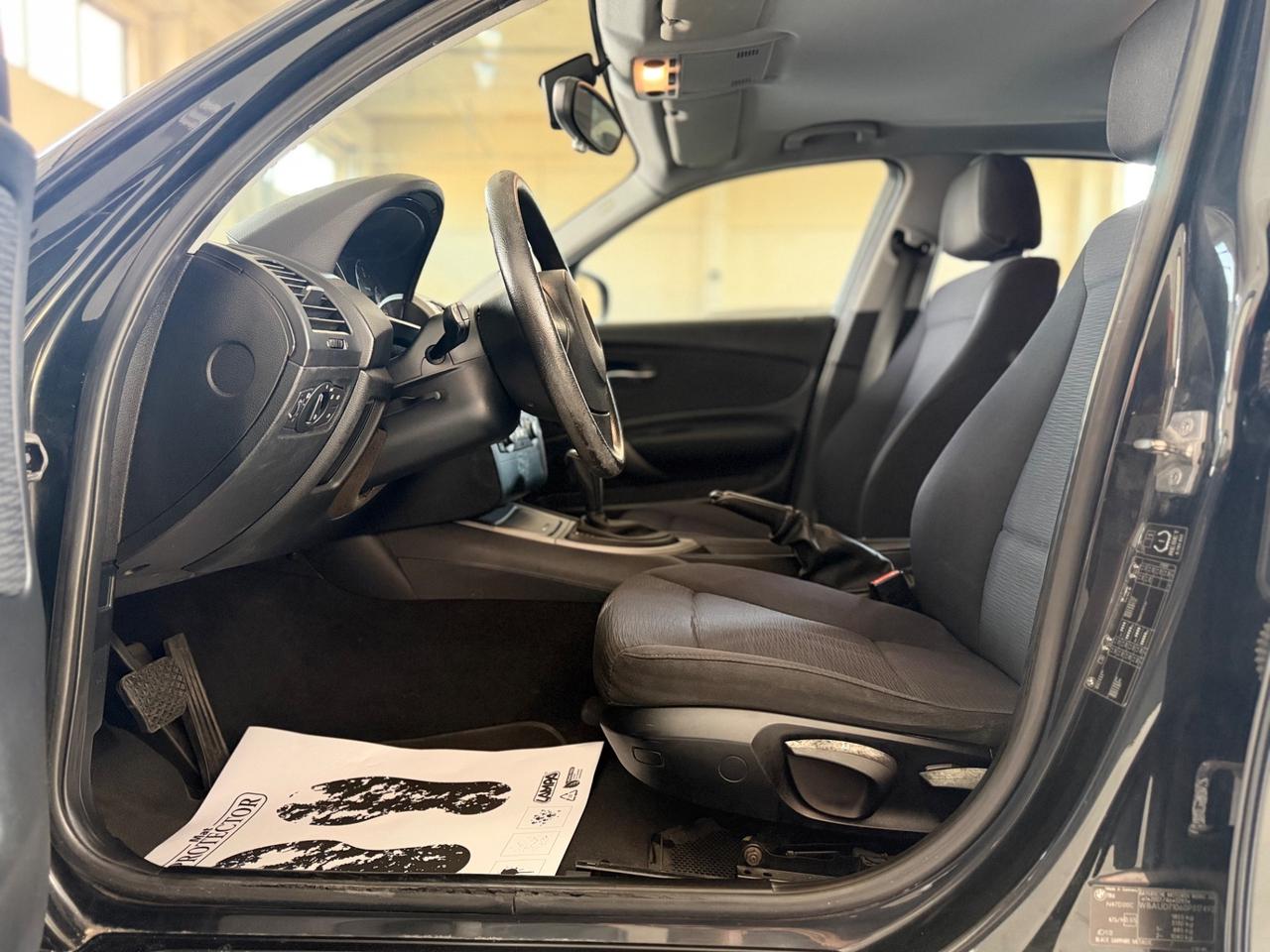 Bmw 118 118d 2.0 143CV cat 5 porte Attiva NEOPATENTATI
